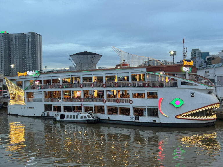 Tàu bến nghé Tàu bến nghé